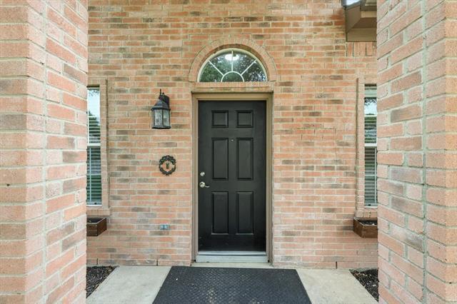 Building Photo - 2502 Blue Holly Dr