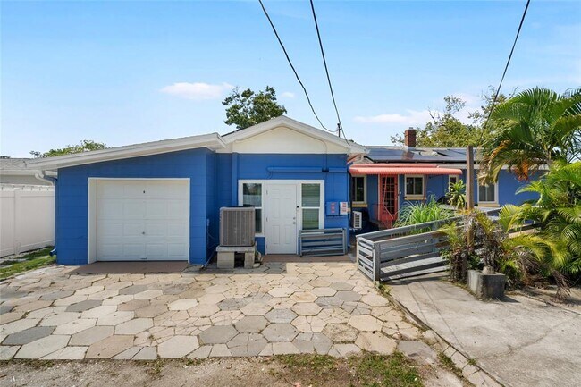Building Photo - 2800 Tifton St S