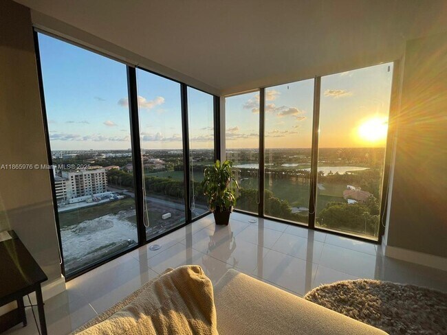 Primary Photo - 5252 NW 85th Ave