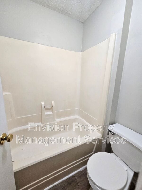 Building Photo - 890 Ohara Dr
