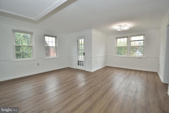 Building Photo - 1302 Belle View Blvd