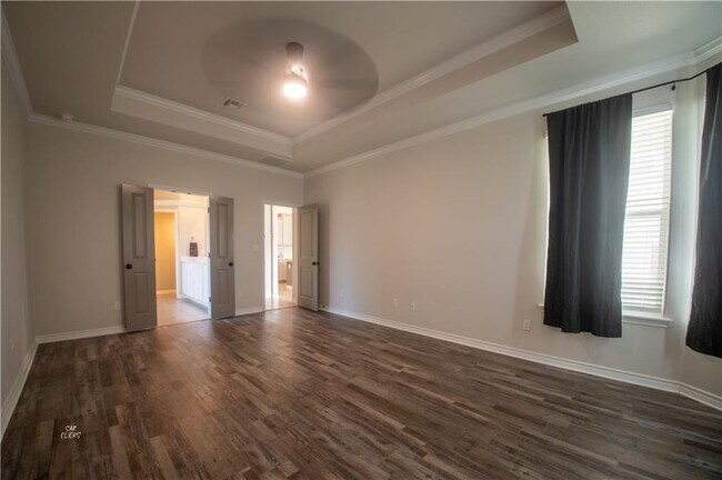Building Photo - 7905 Rancho Vista Blvd E