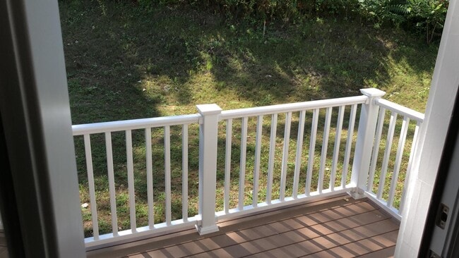 Building Photo - 38 Triangle St