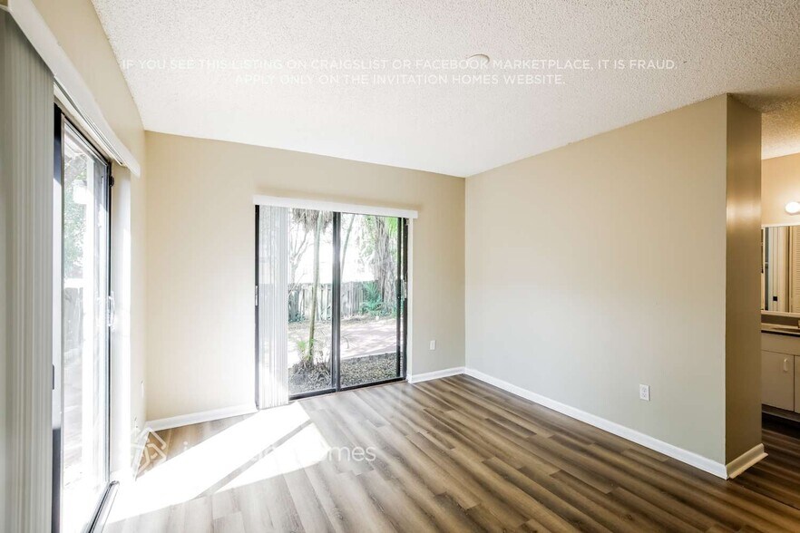 Building Photo - 14713 SW 110th Terrace