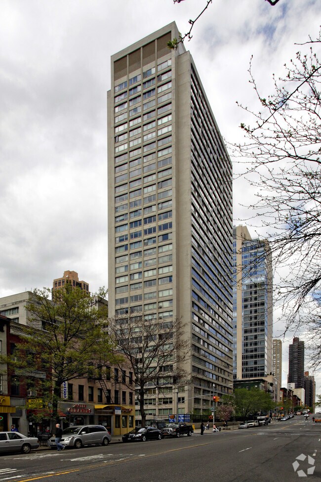Clermont Towers 444 E 82nd St New York NY 10028 Apartment Finder