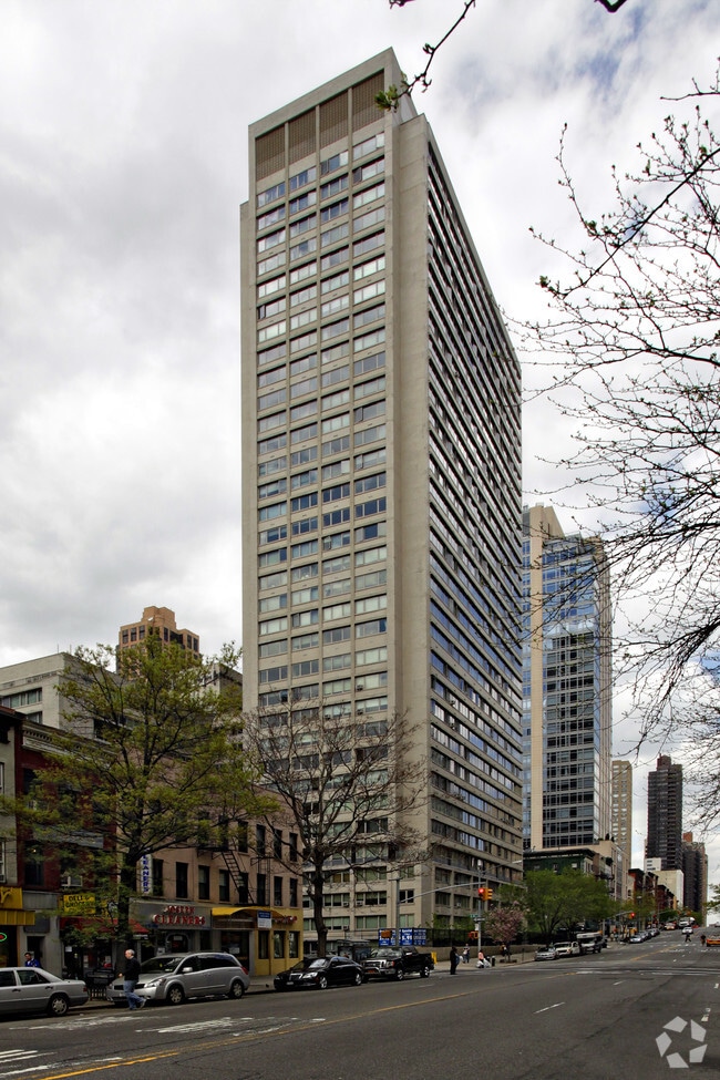 Clermont Towers 444 E 82nd St New York NY 10028 Apartment Finder