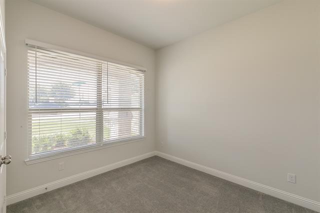 Building Photo - 1405 Bentwood Dr