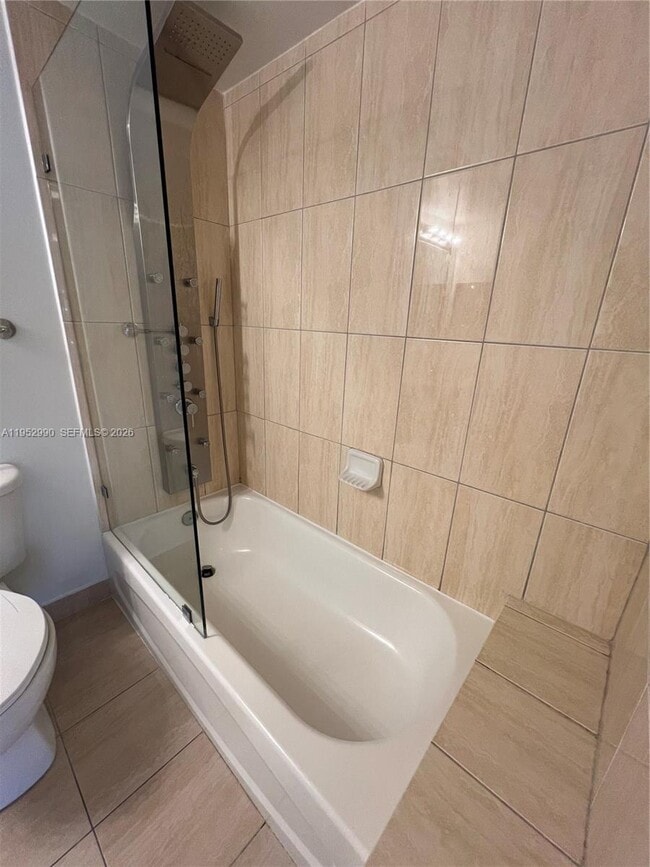 Building Photo - 1750 N Bayshore Dr