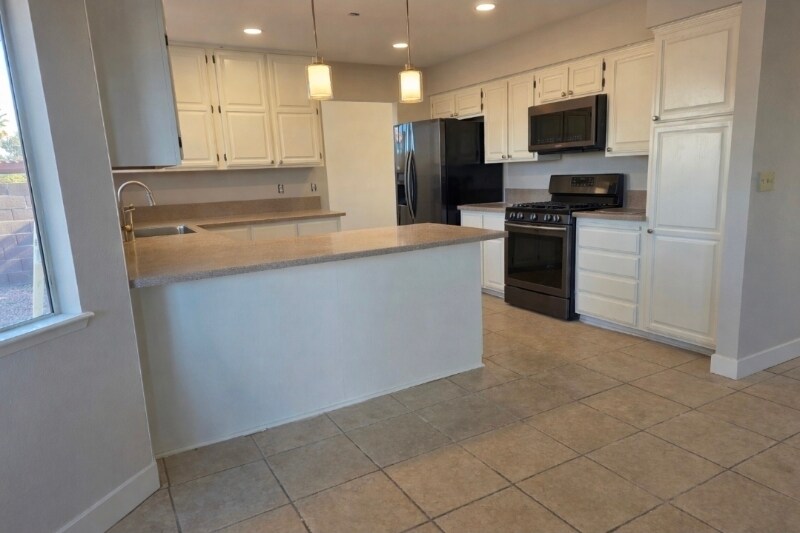 Building Photo - 1834 Escondido Terrace