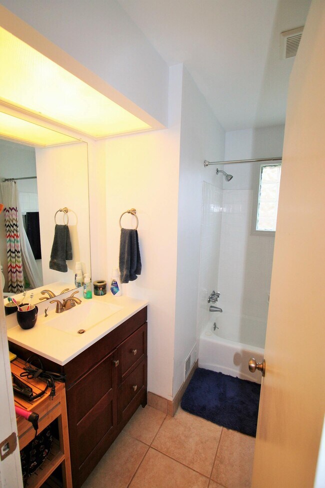 Building Photo - 22987 W 13 Mile Rd