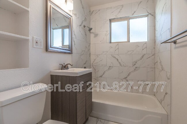 Building Photo - 206 Williamsburg Pl