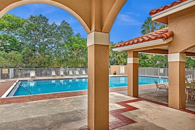 Building Photo - 1439 Springside Dr