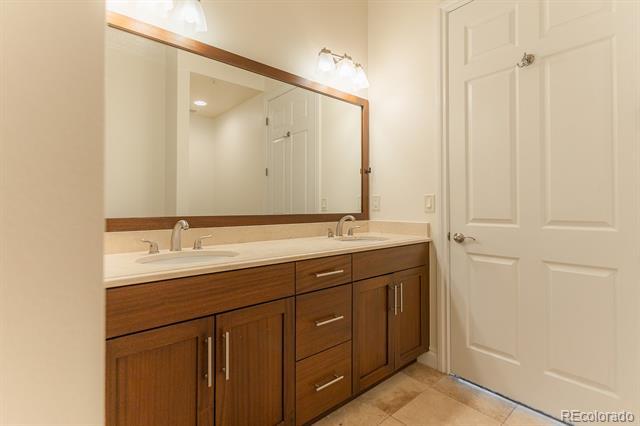 Building Photo - 1120 Delaware St