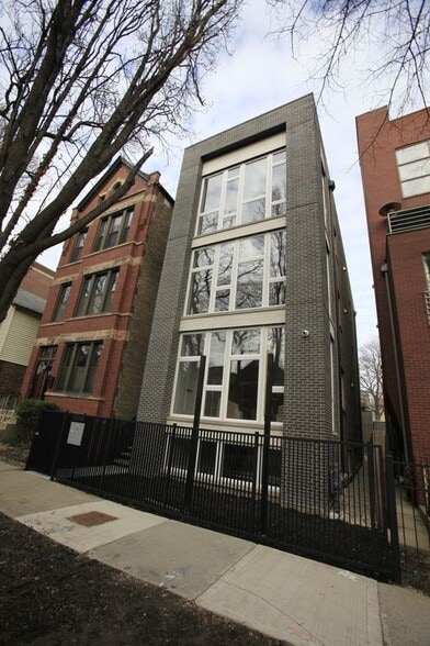 Building Photo - 1029 N Winchester Ave