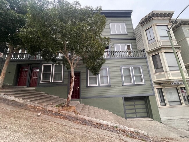 Building Photo - 1154 Kearny St