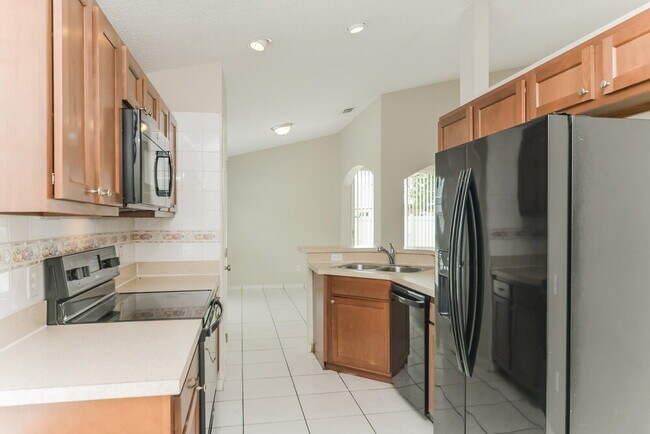 Building Photo - 8344 Fort Thomas Way