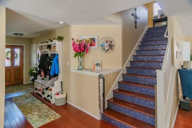 Building Photo - 1117 Del Roy Dr