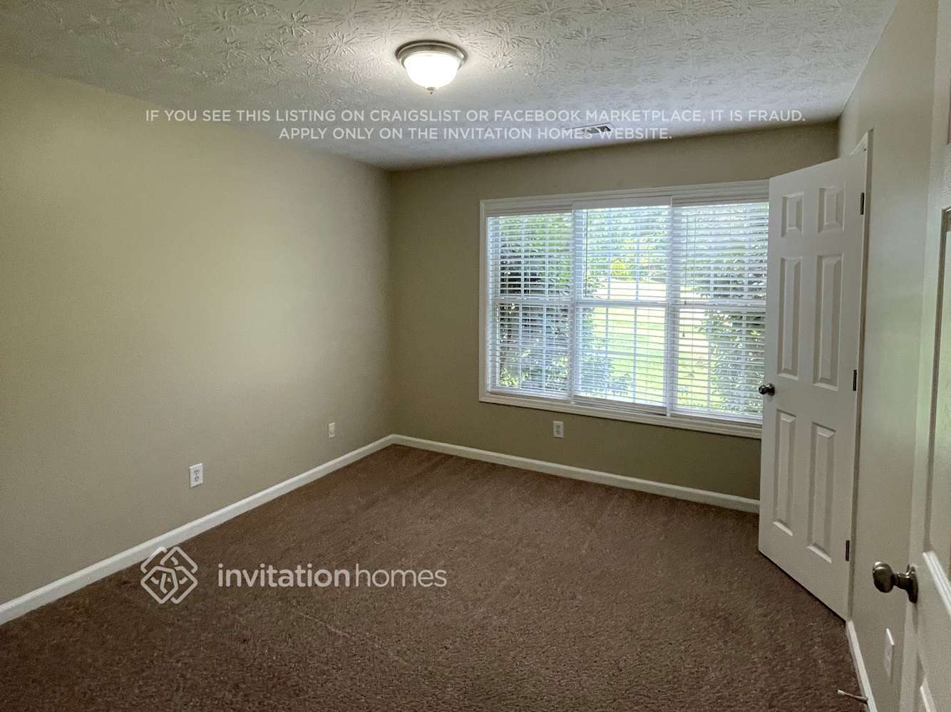 Building Photo - 3715 Biltmore Oaks Dr SE