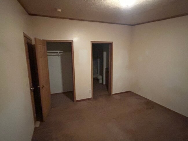 Building Photo - 968 Ranch Rd