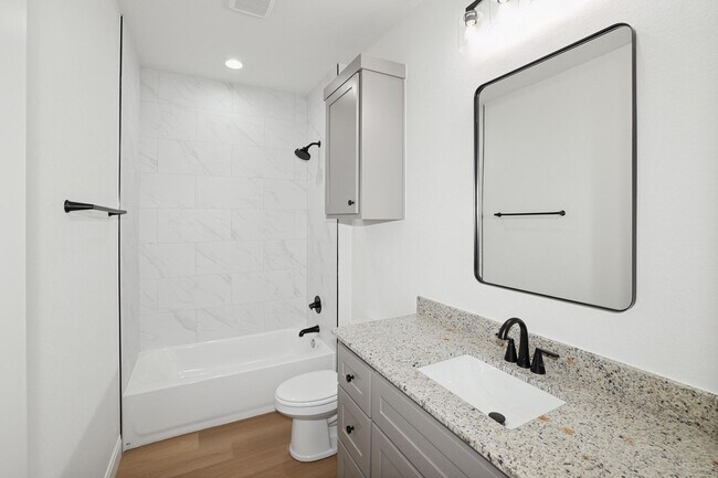 Building Photo - 10424 Tierra Santa Dr