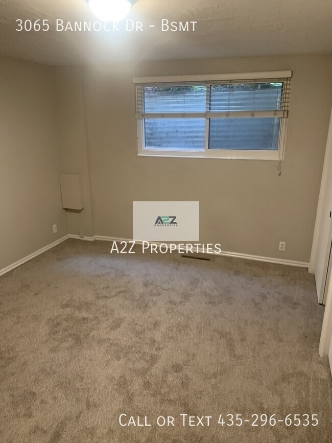 Building Photo - 3065 Bannock Dr