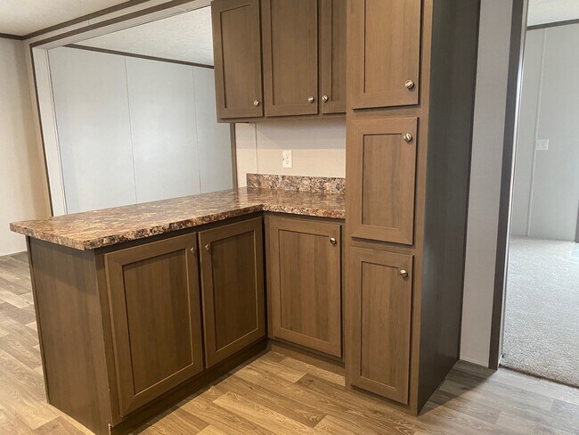 Building Photo - 2701 Huizenga St