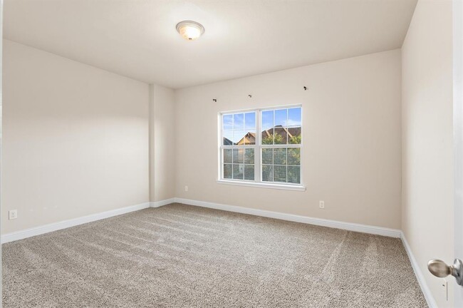 Building Photo - 9615 Eden Ridge Ln