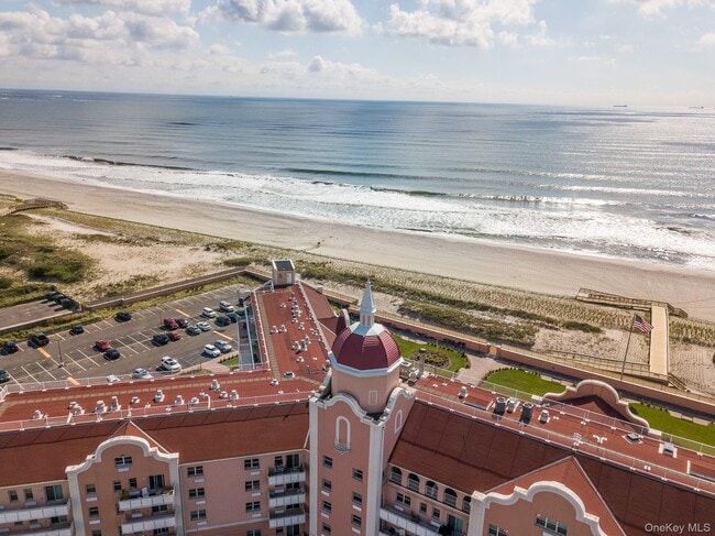 Building Photo - 2 Richmond Rd