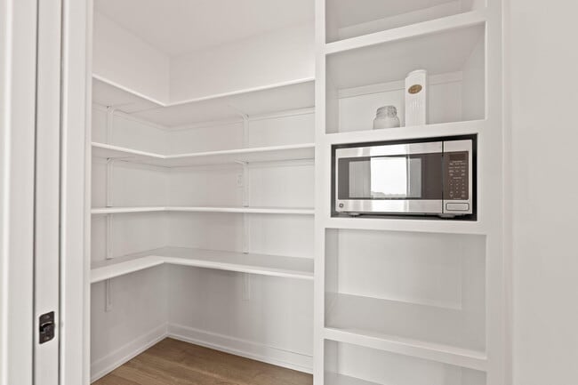 Building Photo - 4613 Estacada Dr