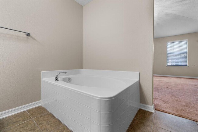 Building Photo - 14308 NW 161st Ave
