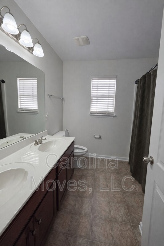 Building Photo - 314 Park Ridge Cir