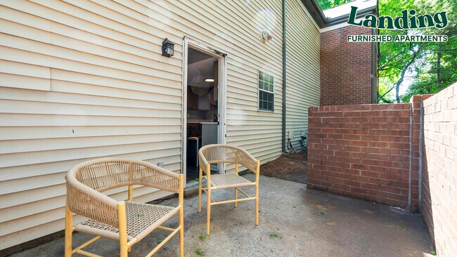 Building Photo - 1008 Village Green Crossing