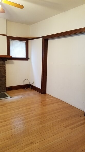 Building Photo - 1617 Monroe St