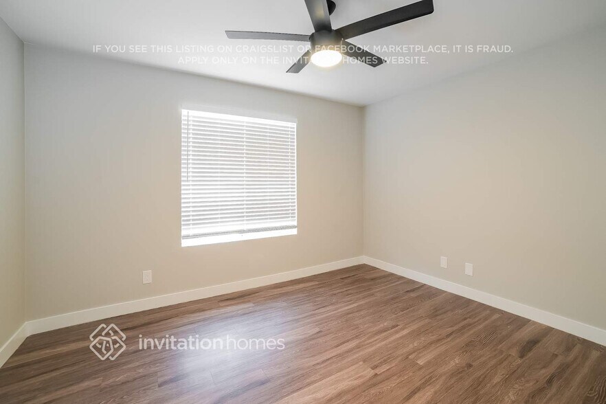 Building Photo - 6433 W Sunnyslope Ln