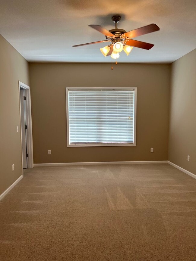 Building Photo - 183 Co Rd 739