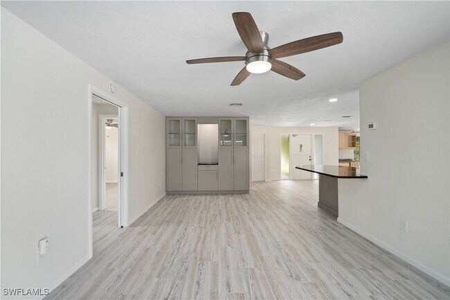 Primary Photo - 1411 Whiskey Creek Dr