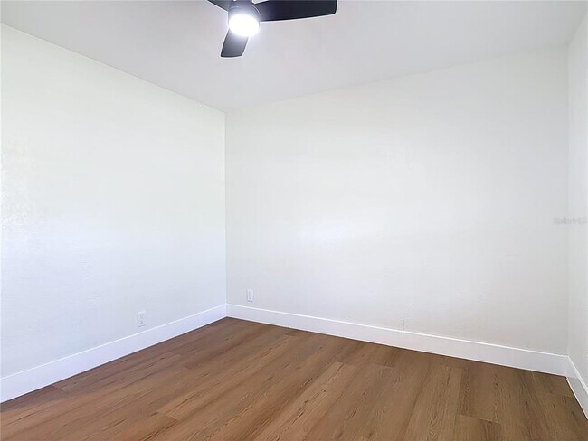 Building Photo - 1415 Frances Dr