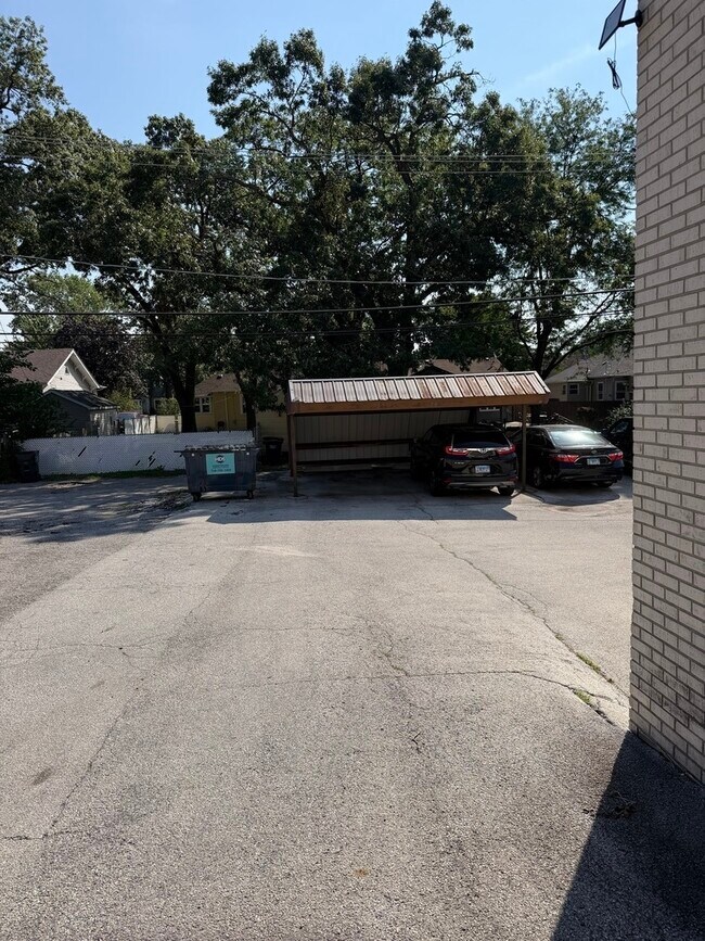 Building Photo - 18245 Burnham Ave