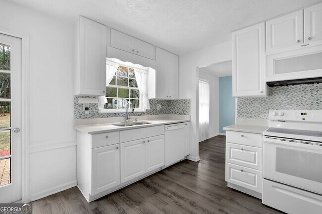 Building Photo - 2746 Abilene Trail SW