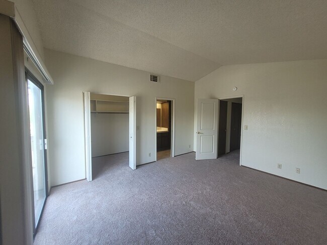 Building Photo - 1189 Greenhill Drive, Roseville