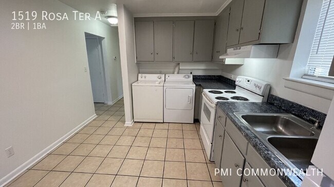 Building Photo - 1519 Rosa Terrace