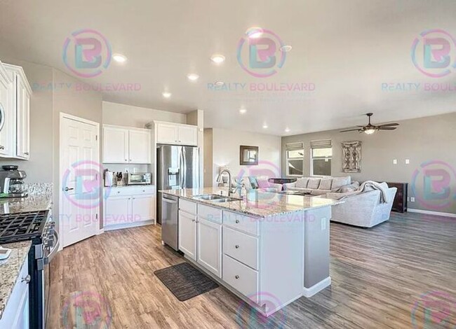 Building Photo - Modern 3-Story Home with Breathtaking Moun...