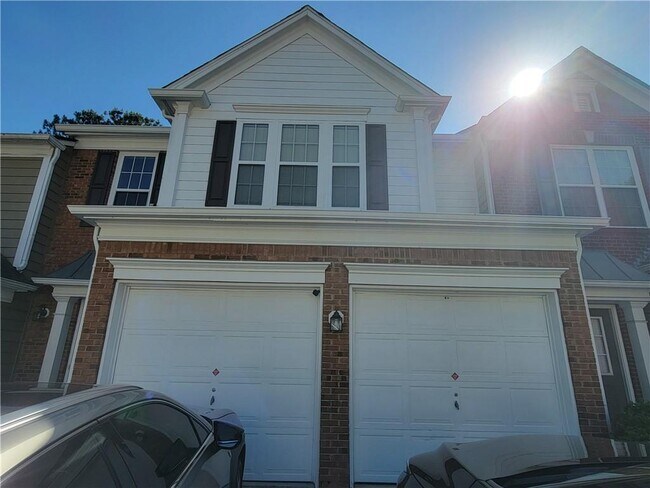 Building Photo - 2448 Fairlie Dr