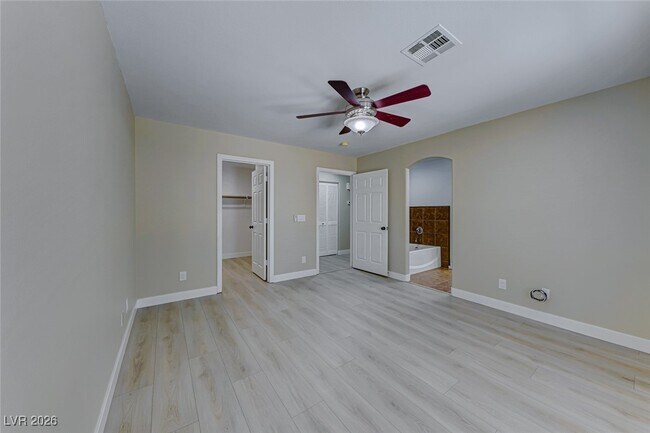 Building Photo - 926 Dancing Vines Ave