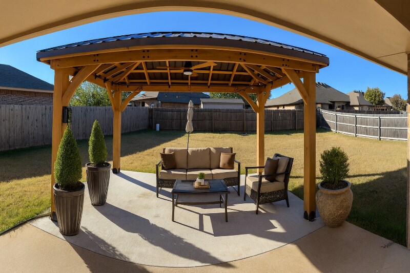 Building Photo - 705 Bobcat Trl