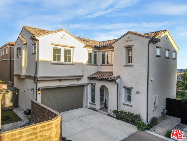 Building Photo - 20818 Bur Oak Cir