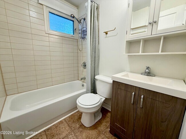 Building Photo - 1202 E Breckinridge St