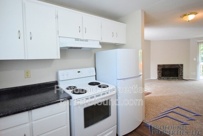 Building Photo - 12185 SW Gingham Ln