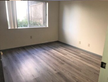Building Photo - Brosnan Apartments
