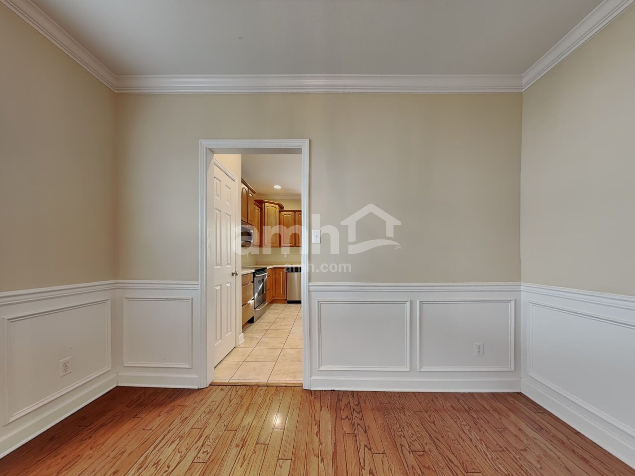 Building Photo - 1641 Silver Oak Ln